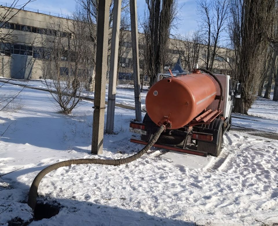 В Макеевке прочистили вручную свыше 7 тыс