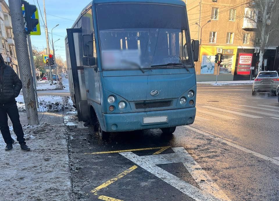 Полицейские проводят проверку по факту ДТП с участием школьницы