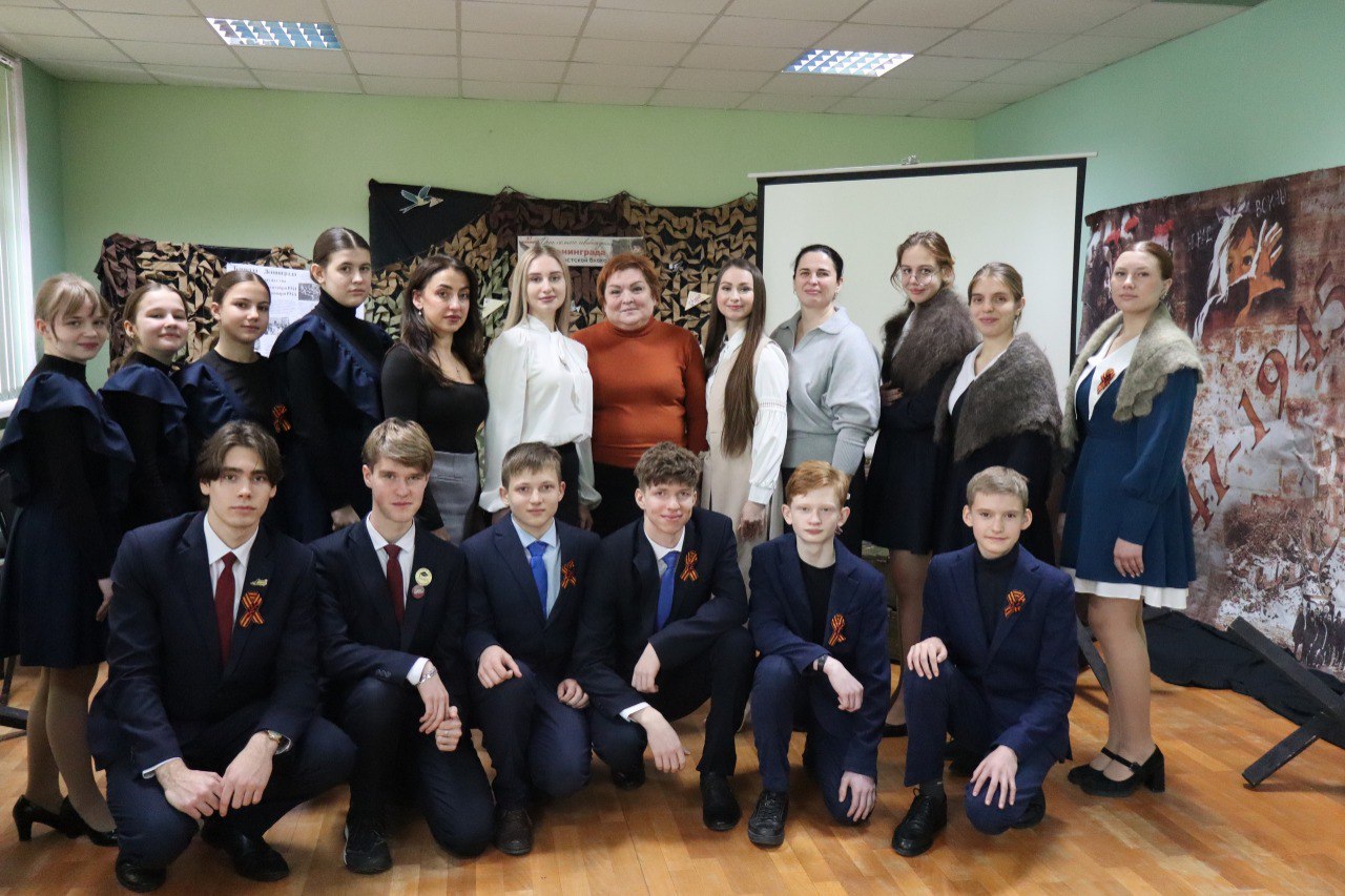 Виктория Романюк приняла участие в мероприятии, посвящённом Дню полного освобождения Ленинграда от фашистской блокады Виктория Романюк приняла участие в мероприятии, посвящённом Дню полного освобождения Ленинграда от фашистской блокады