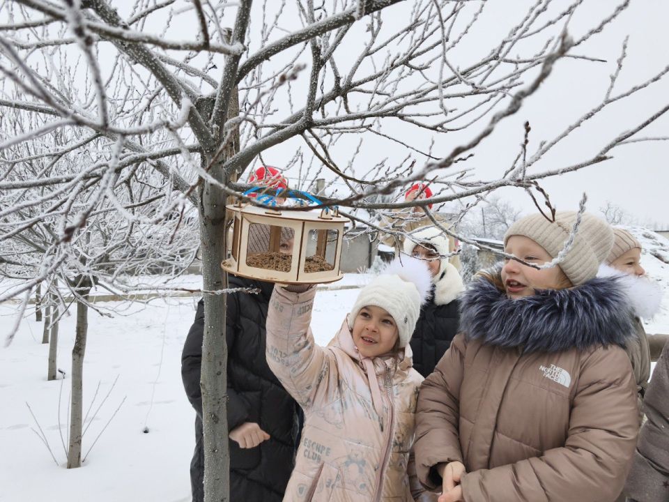 Юнармейцы Г. О. Макеевка ВПК "Юность-12" Ревякин Дмитрий и Гуденов Андрей с обучающимися 1-А класса посетили храм Рождества Христова Юнармейцы Г. О. Макеевка ВПК "Юность-12" Ревякин Дмитрий и Гуденов Андрей с обучающимися 1-А класса посетили храм Рождества Христова