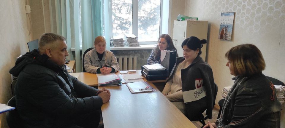 По поручению Главы Республики Дениса Пушилина, 28 января, депутат Макеевского городского совета Александр Морозов провел встречу с трудовым коллективом филиала № 4 «Макеевкокс» ООО «Южный горно-металлургический комплекс... По поручению Главы Республики Дениса Пушилина, 28 января, депутат Макеевского городского совета Александр Морозов провел встречу с трудовым коллективом филиала № 4 «Макеевкокс» ООО «Южный горно-металлургический комплекс...