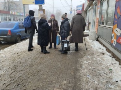 По поручению Главы ДНР Дениса Пушилина под эгидой Единой России проводятся встречи с населением для выявления проблемных вопросов на подведомственной территории