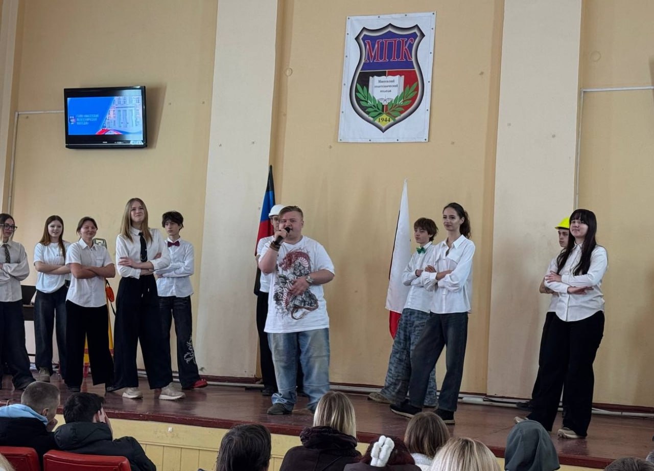 «Профессиональный компас» указал школьникам путь в мир строительства «Профессиональный компас» указал школьникам путь в мир строительства