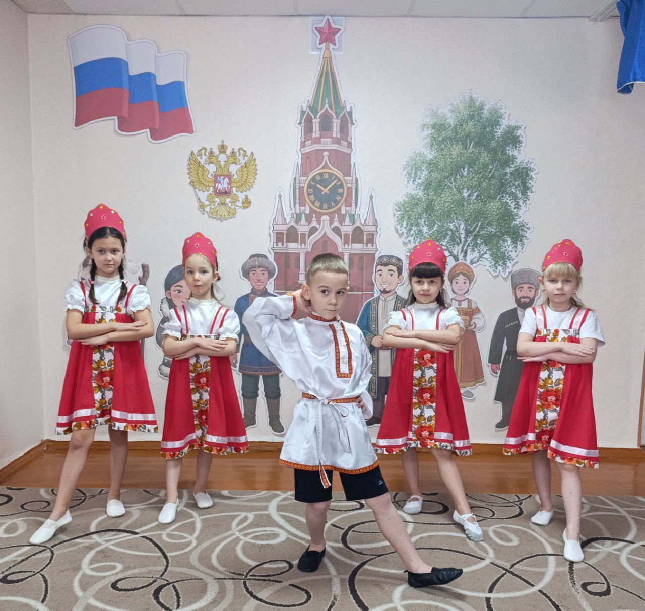 В ГБДОУ "ДЕТСКИЙ САД № 84 Г.О. МАКЕЕВКА" ДНР успешно проведено торжественное мероприятие, посвященное открытию Года единства народов России В ГБДОУ "ДЕТСКИЙ САД № 84 Г.О. МАКЕЕВКА" ДНР успешно проведено торжественное мероприятие, посвященное открытию Года единства народов России