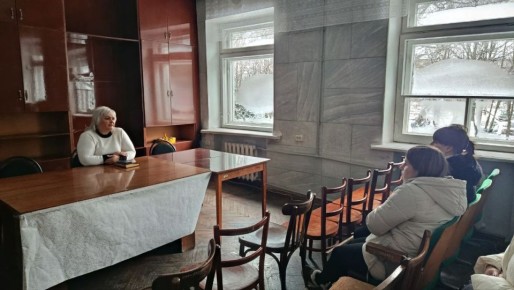 2 февраля в Советском внутригородском районе депутат Макеевского городского совета первого созыва Оксана Бевцык провела встречу с населением на подведомственной территории по адресу: пл. Трестовская, д. 7