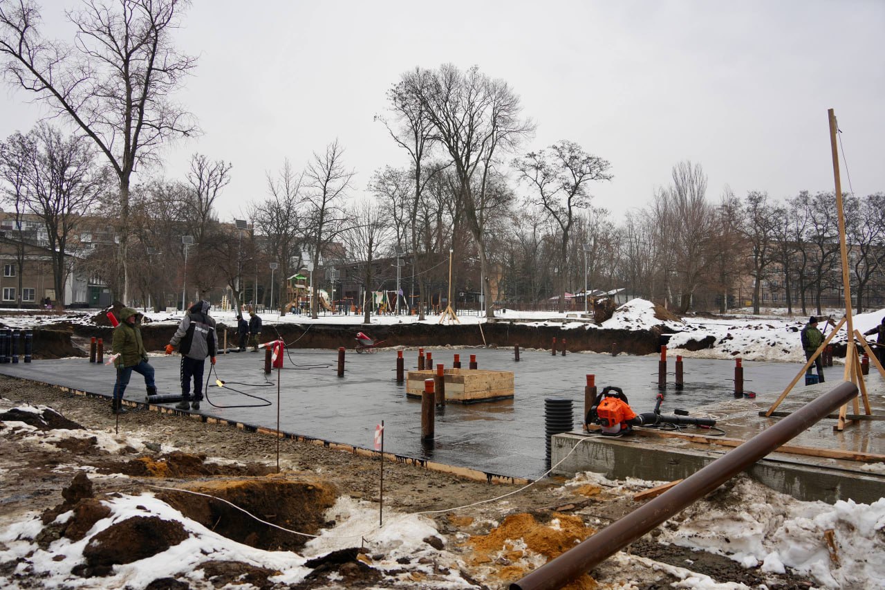 Строительство нового спортивного зала в Красногвардейском районе Макеевки планируют завершить в августе текущего года