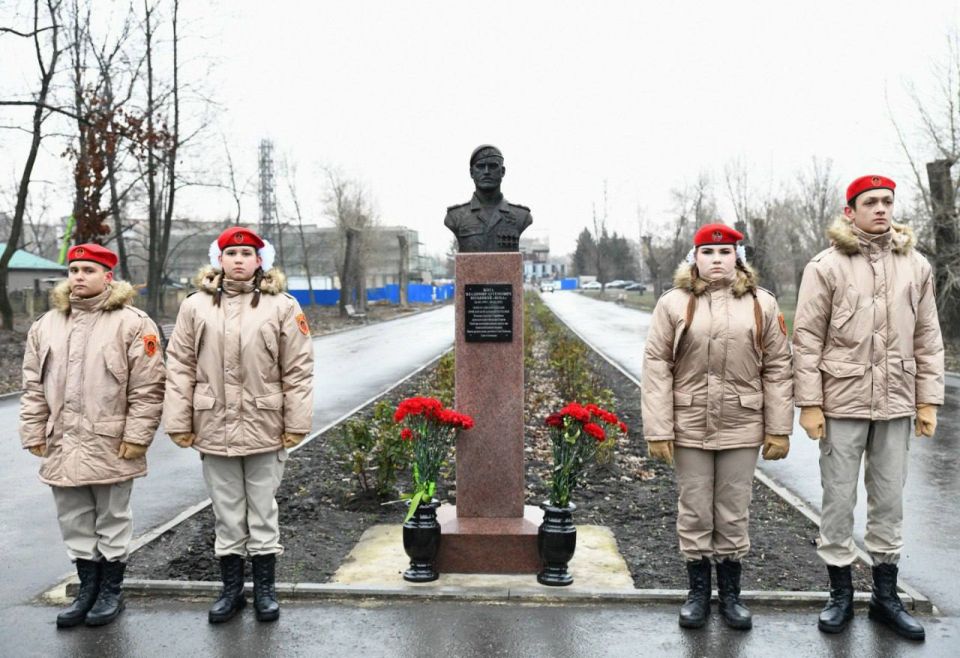Яркие фестивали, новые образовательные проекты и волонтерство: Что ждет молодежь Макеевки в 2026 году Яркие фестивали, новые образовательные проекты и волонтерство: Что ждет молодежь Макеевки в 2026 году
