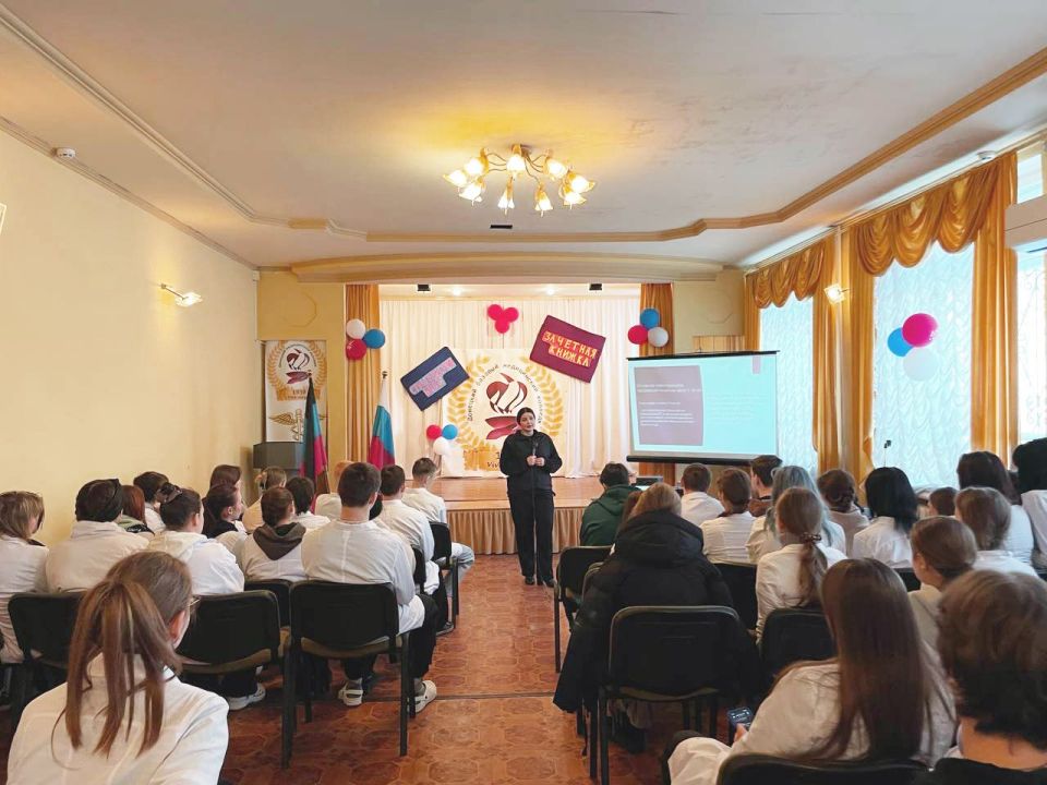 Полицейские ведут профилактическую работу Полицейские ведут профилактическую работу