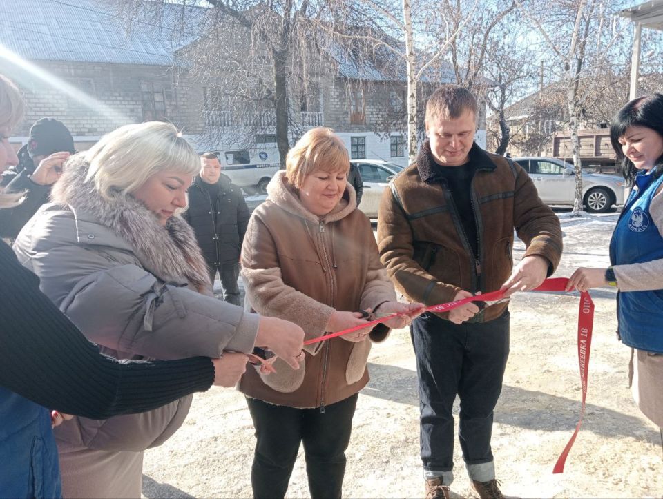 ГУП ДНР «Почта Донбасса» продолжает работы по восстановлению и ремонту отделений почтовой связи во всех уголках Республики ГУП ДНР «Почта Донбасса» продолжает работы по восстановлению и ремонту отделений почтовой связи во всех уголках Республики