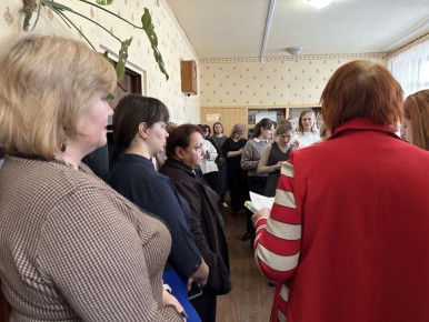 Сегодня, 16 февраля, в рамках поручения Главы ДНР Дениса Пушилина, спикер Оксана Рыжикова провела встречу по адресу: г.о. Макеевка, г. Макеевка, кв-л Гвардейский, 10