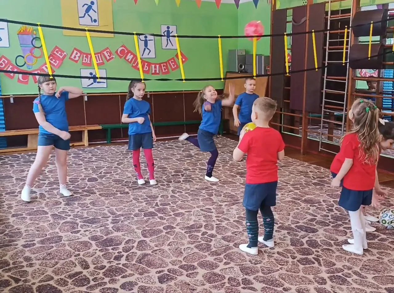 В ГБДОУ "ДЕТСКИЙ САД № 38 Г.О. МАКЕЕВКА" ДНР воспитатель старшей речевой группы Сергеева Л.Н. успешно реализовала образовательный проект "Баскетбол – командный вид спорта" В ГБДОУ "ДЕТСКИЙ САД № 38 Г.О. МАКЕЕВКА" ДНР воспитатель старшей речевой группы Сергеева Л.Н. успешно реализовала образовательный проект "Баскетбол – командный вид спорта"