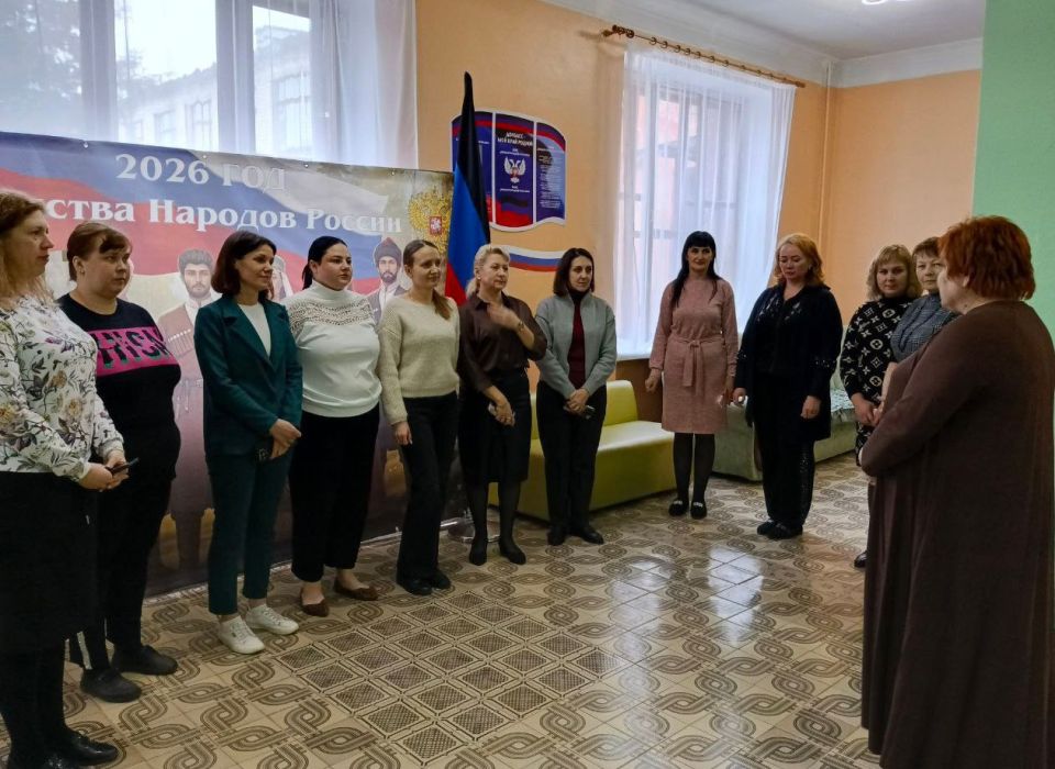 Сергей Дмитриев встретился с педагогическим коллективом ГБОУ «Васильевская школа Старобешевского м. о.» Сергей Дмитриев встретился с педагогическим коллективом ГБОУ «Васильевская школа Старобешевского м. о.»