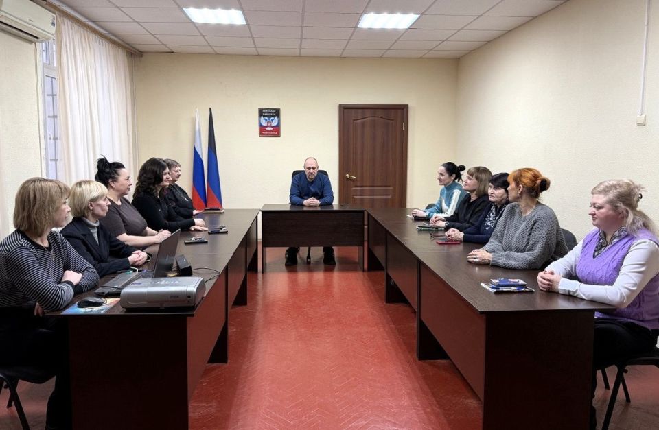 В Советском внутригородском районе городского округа Макеевка прошел час истории «В единстве с Россией»