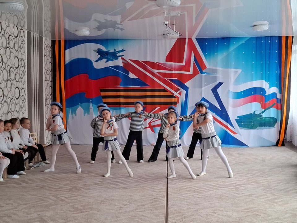 В дошкольных учреждениях городского округа Макеевка состоялись праздничные мероприятия, посвященные Дню защитника Отечества В дошкольных учреждениях городского округа Макеевка состоялись праздничные мероприятия, посвященные Дню защитника Отечества