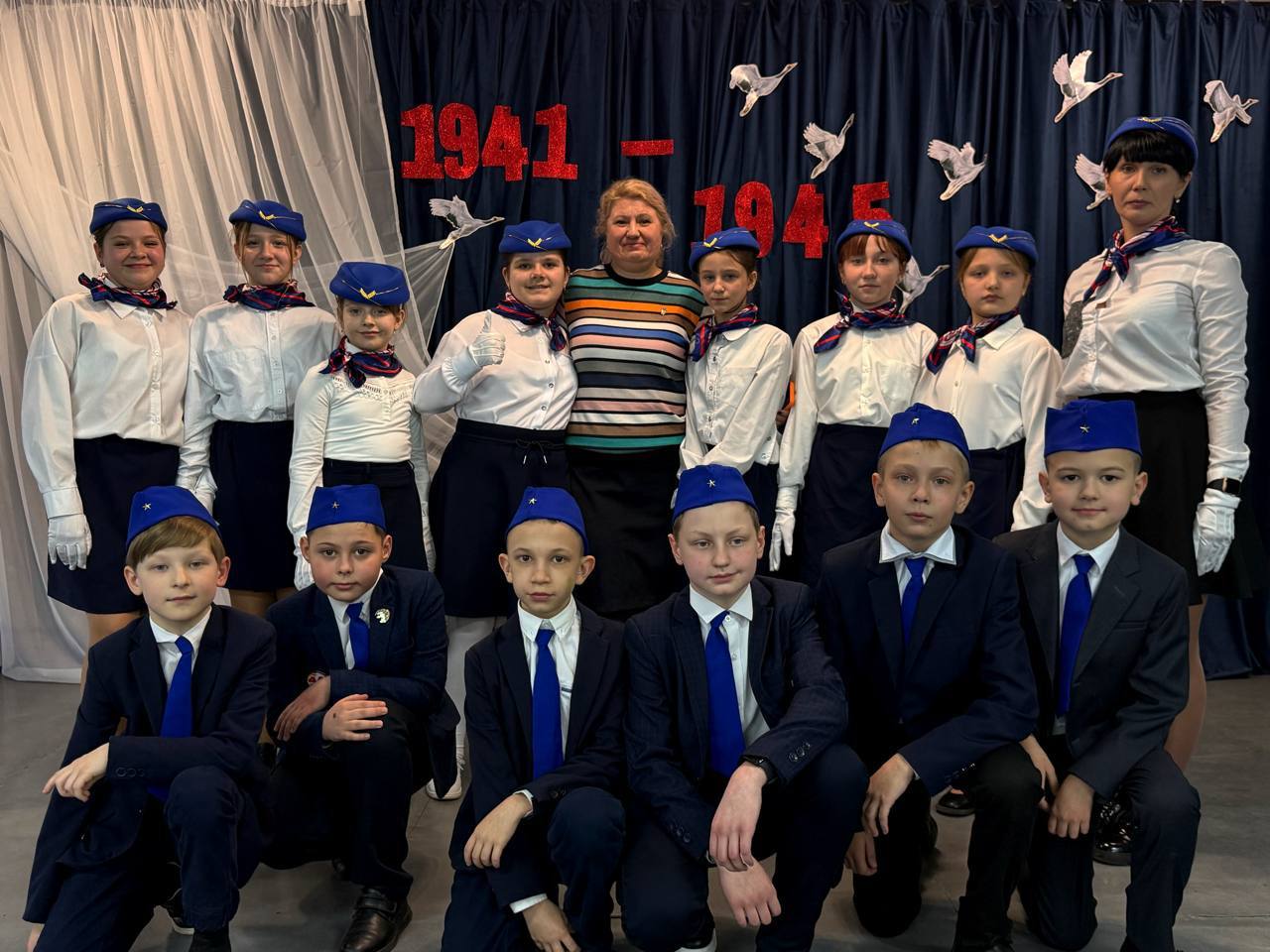 Маленькие сердца, большая история: военно-патриотический концерт в Макеевке Маленькие сердца, большая история: военно-патриотический концерт в Макеевке