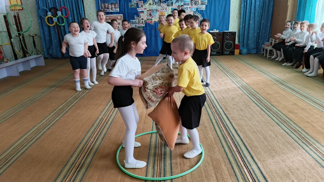 В дошкольных учреждениях городского округа Макеевка состоялись праздничные мероприятия, посвященные Дню защитника Отечества В дошкольных учреждениях городского округа Макеевка состоялись праздничные мероприятия, посвященные Дню защитника Отечества