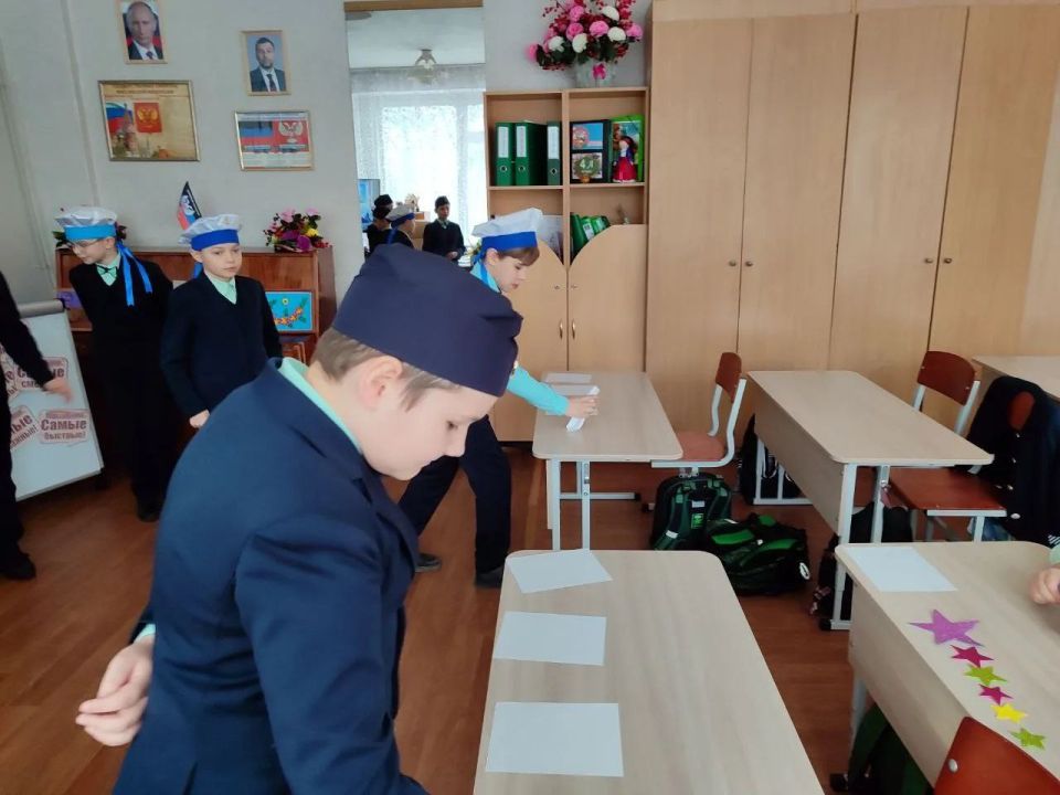 �������� 23 ������� � 4-� ������ ���� "����� � 1 �.�. ��������" ����� ��� �����������: ������ ������� ��������� ���� ��������!