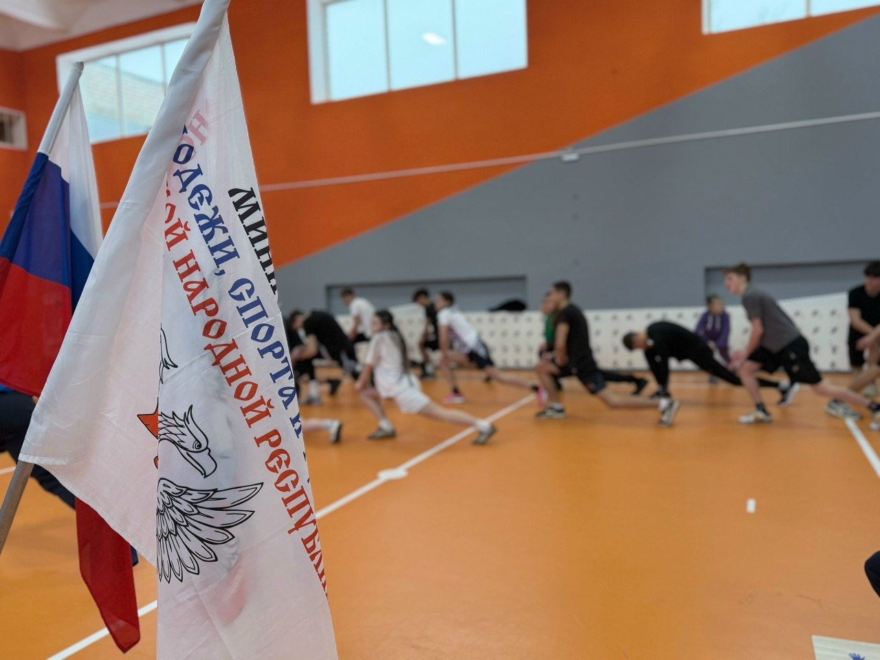 10 и 12 февраля в Макеевке, на базе Центра физической культуры и здорового образа жизни "Спорт для всех", состоялся первый этап выполнения нормативов Всероссийского физкультурно-спортивного комплекса "Готов к труду и... 10 и 12 февраля в Макеевке, на базе Центра физической культуры и здорового образа жизни "Спорт для всех", состоялся первый этап выполнения нормативов Всероссийского физкультурно-спортивного комплекса "Готов к труду и...