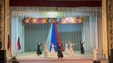 Сегодня в отделе культурно-досуговой деятельности МБУ «ГДК им. В.Г.Кирсановой» состоялся праздничный концерт «Защитников Отечества славим», приуроченный Дню защитника Отечества