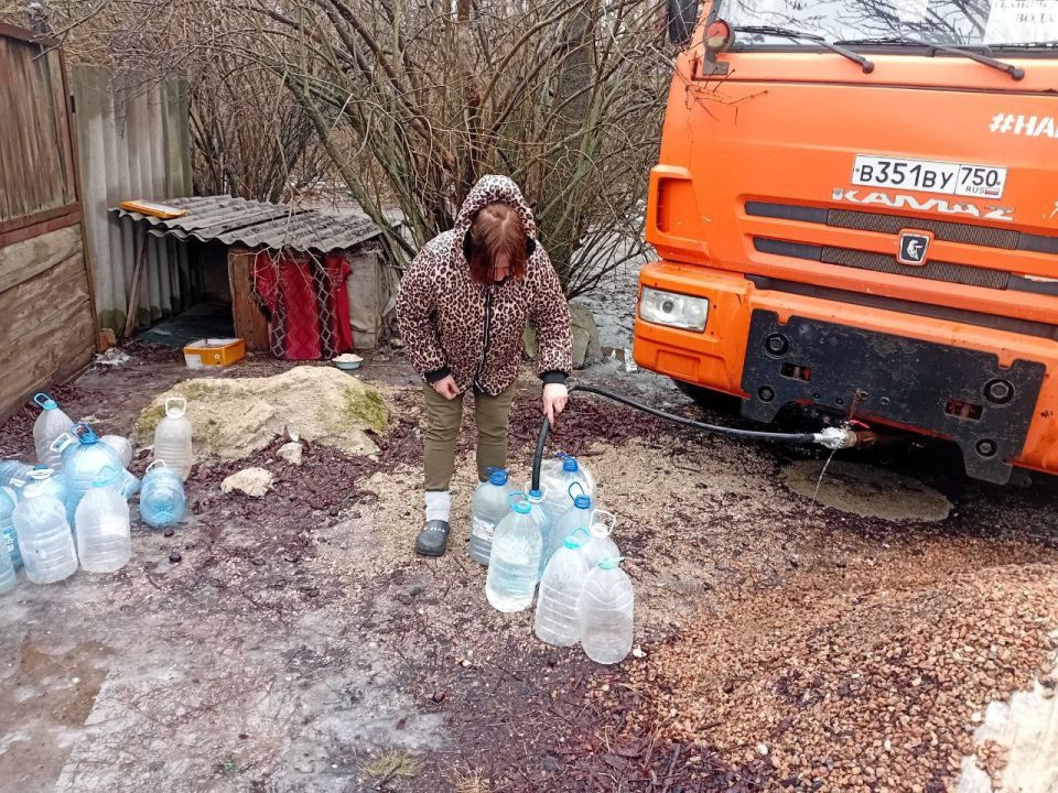 Валентина Харлашка: Провела мониторинг подвоза воды в поселке Путь Ильича