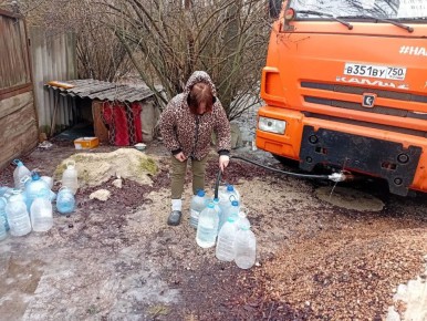 Валентина Харлашка: Провела мониторинг подвоза воды в поселке Путь Ильича