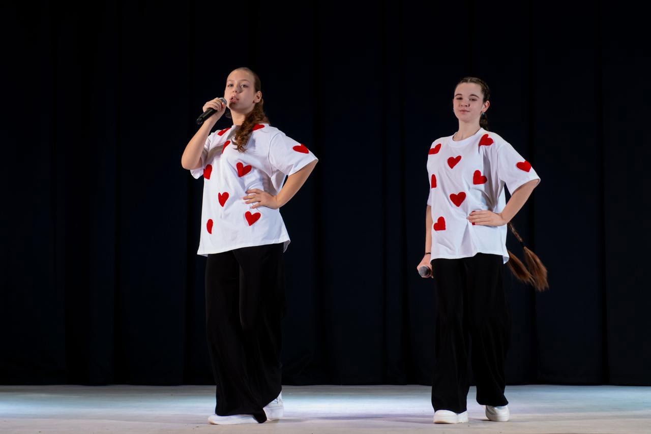 Год от года 23 февраля в России и других странах отмечается важный международный праздник – День защитника Отечества Год от года 23 февраля в России и других странах отмечается важный международный праздник – День защитника Отечества