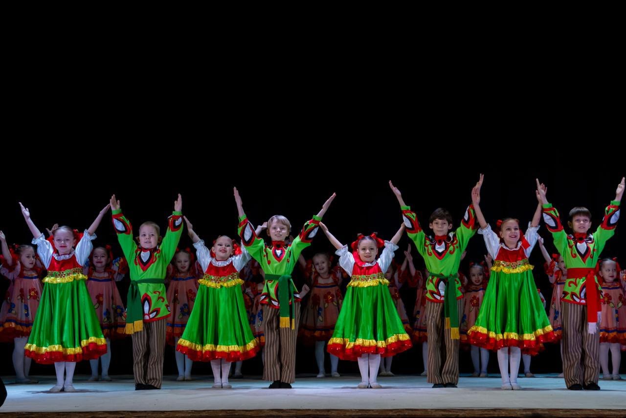 Год от года 23 февраля в России и других странах отмечается важный международный праздник – День защитника Отечества Год от года 23 февраля в России и других странах отмечается важный международный праздник – День защитника Отечества