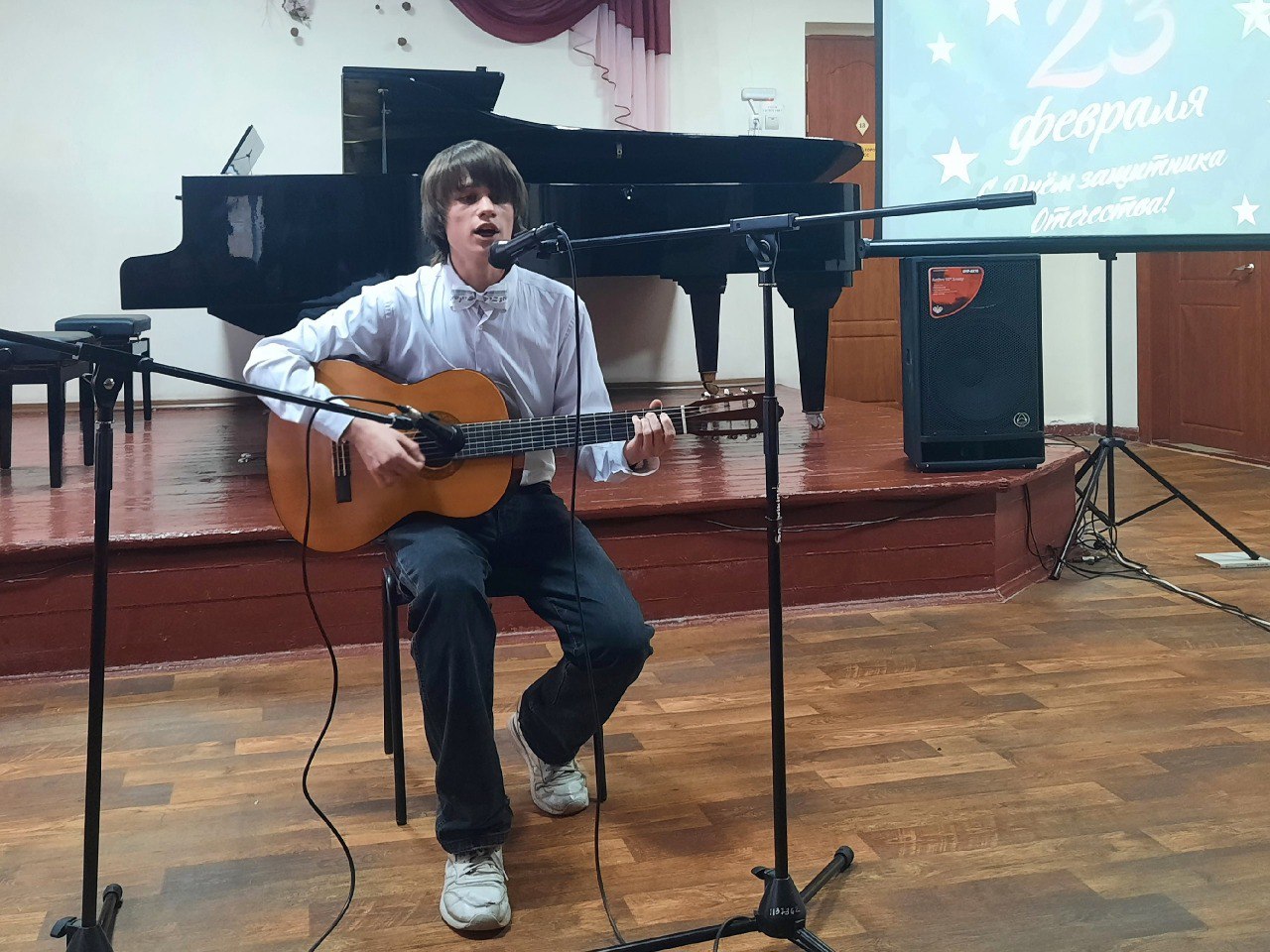 Праздничный концерт, посвящённый Дню защитника Отечества – это не просто концерт, а настоящий творческий подарок, сотканный из таланта, души и глубокого уважения к защитникам Праздничный концерт, посвящённый Дню защитника Отечества – это не просто концерт, а настоящий творческий подарок, сотканный из таланта, души и глубокого уважения к защитникам