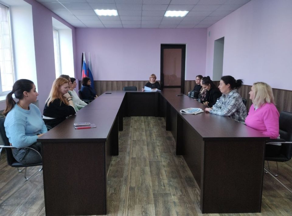 Сегодня, 27 февраля, помощник секретаря местного отделения Общественного Движения «Донецкая Республика» Червоногвардейского района, заместитель руководителя Управы Червоногвардейского внутригородского района Администрации...