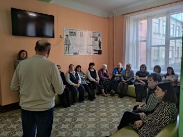 Во исполнение поручения Главы Республики Дениса Пушилина, сегодня, 2 марта, депутат Макеевского городского совета Александр Подгорный провел встречу с трудовым коллективом Государственного бюджетного общеобразовательного...