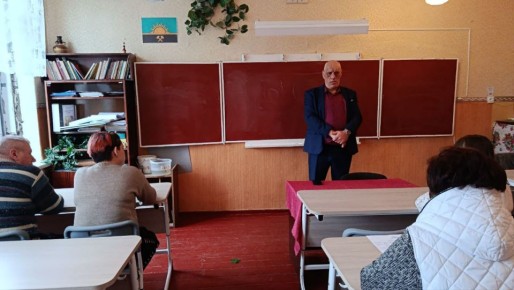 3 марта состоялась встреча депутата Макеевского городского совета ДНР первого созыва Олега Венжеги с трудовым коллективом Основной школы № 91 г.о. Макеевка