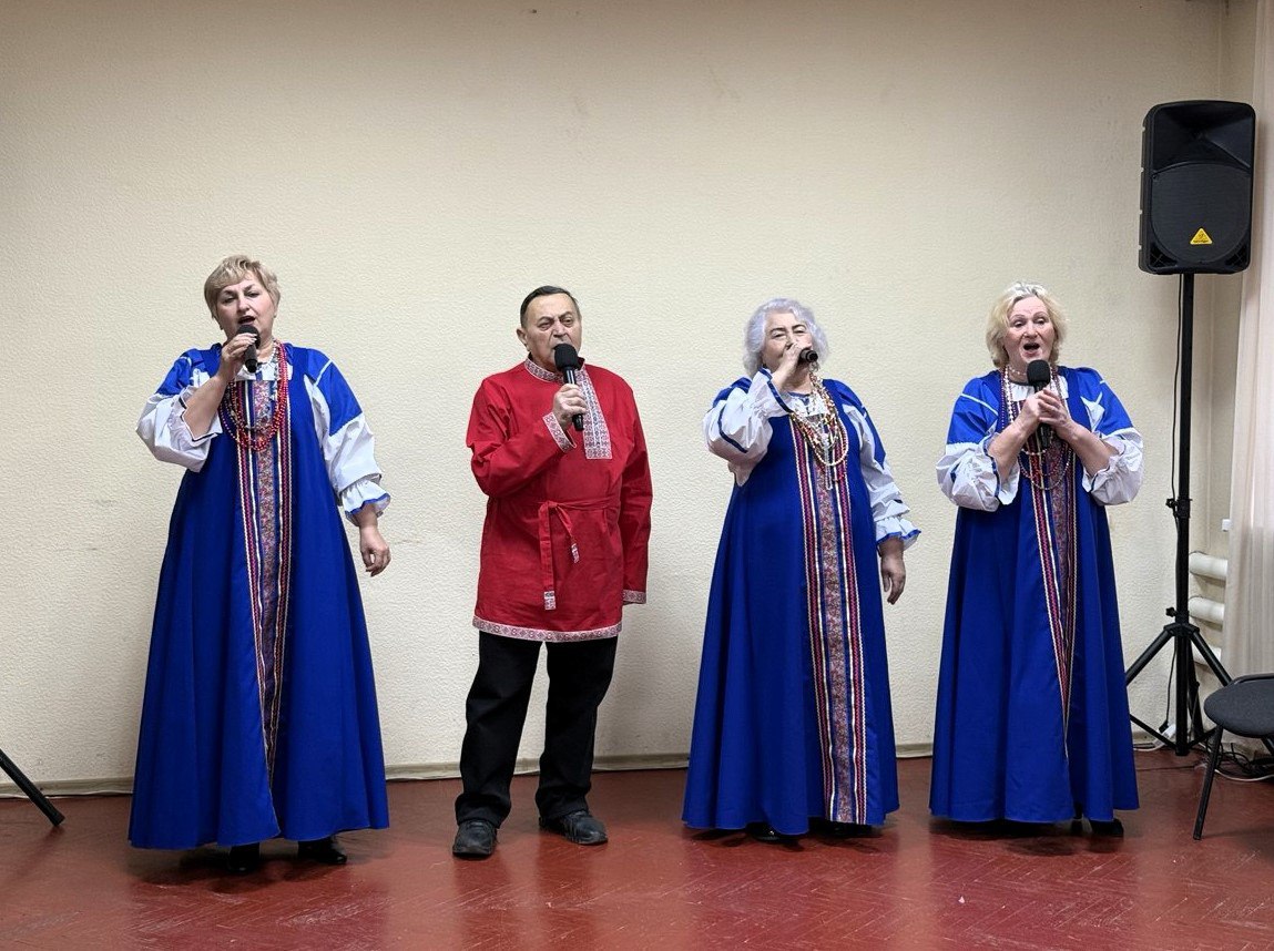 Сегодня, 3 марта, в преддверии Международного женского дня, в рамках партийного проекта Единой России «Старшее поколение» руководитель Управы Советского внутригородского района Сергей Савельев и его заместитель Надежда... Сегодня, 3 марта, в преддверии Международного женского дня, в рамках партийного проекта Единой России «Старшее поколение» руководитель Управы Советского внутригородского района Сергей Савельев и его заместитель Надежда...