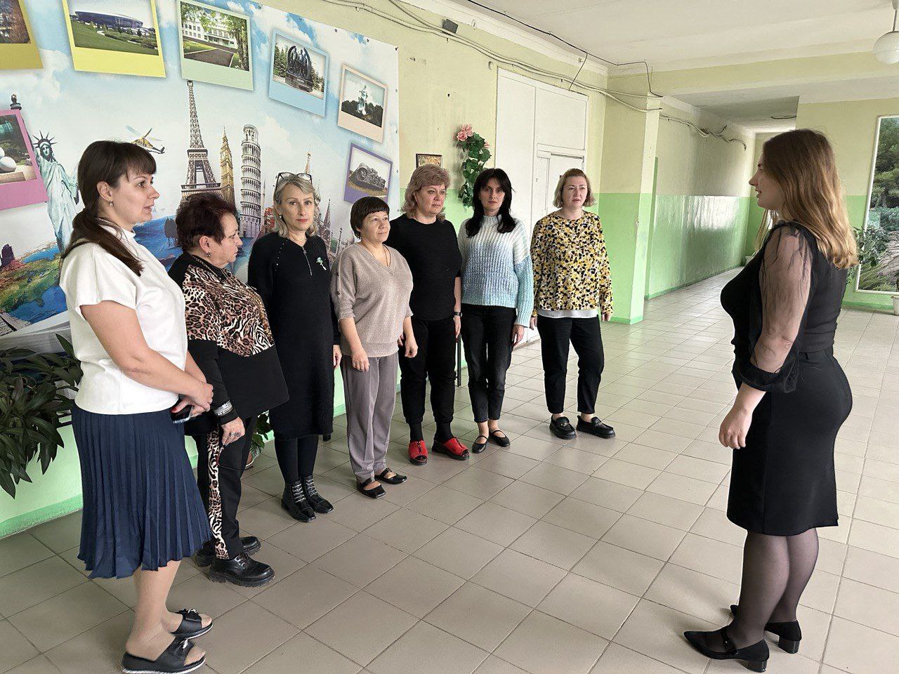 Сегодня, 4 марта депутат Народного совета ДНР первого созыва Александр Камышов провёл приём граждан в Общественной приемной Председателя партии «Единая Россия» Червоногвардейского района городского округа Макеевка Сегодня, 4 марта депутат Народного совета ДНР первого созыва Александр Камышов провёл приём граждан в Общественной приемной Председателя партии «Единая Россия» Червоногвардейского района городского округа Макеевка