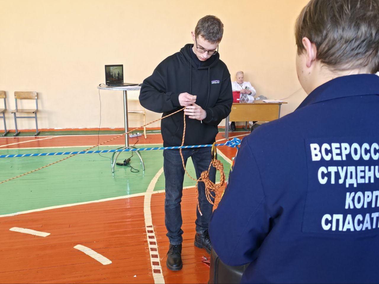 Добровольцы Донецкого РО ВСКС оказали содействие в проведении региональных соревнований по основам безопасности и защиты Родины Добровольцы Донецкого РО ВСКС оказали содействие в проведении региональных соревнований по основам безопасности и защиты Родины