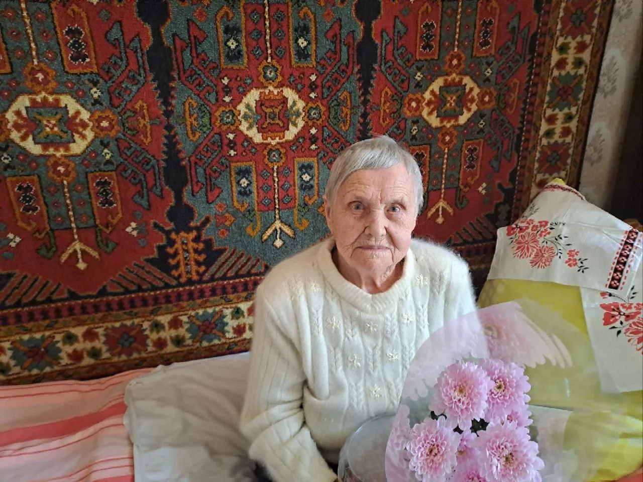 100 лет – это не просто цифра, это целая эпоха! 100 лет – это не просто цифра, это целая эпоха!