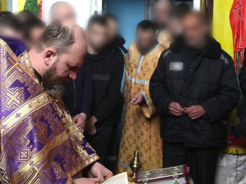 Осужденные ИК-2 приняли участие в великопостном богослужении