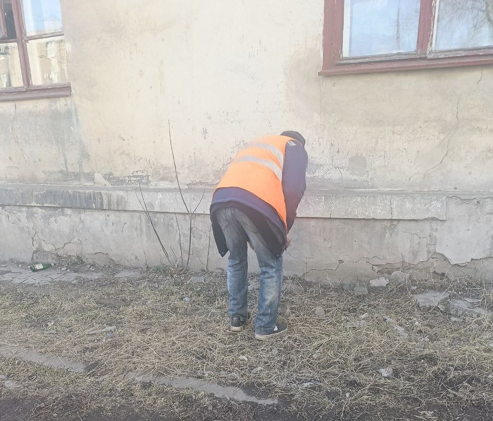 Сегодня, 13 марта, с целью приведения территории в надлежащее санитарное состояние силами коммунальных служб проведены работы по уборке контейнерных площадок по ул. Ковалевской и ул. Шопена в жилом массиве «Путь Ильича», а... Сегодня, 13 марта, с целью приведения территории в надлежащее санитарное состояние силами коммунальных служб проведены работы по уборке контейнерных площадок по ул. Ковалевской и ул. Шопена в жилом массиве «Путь Ильича», а...