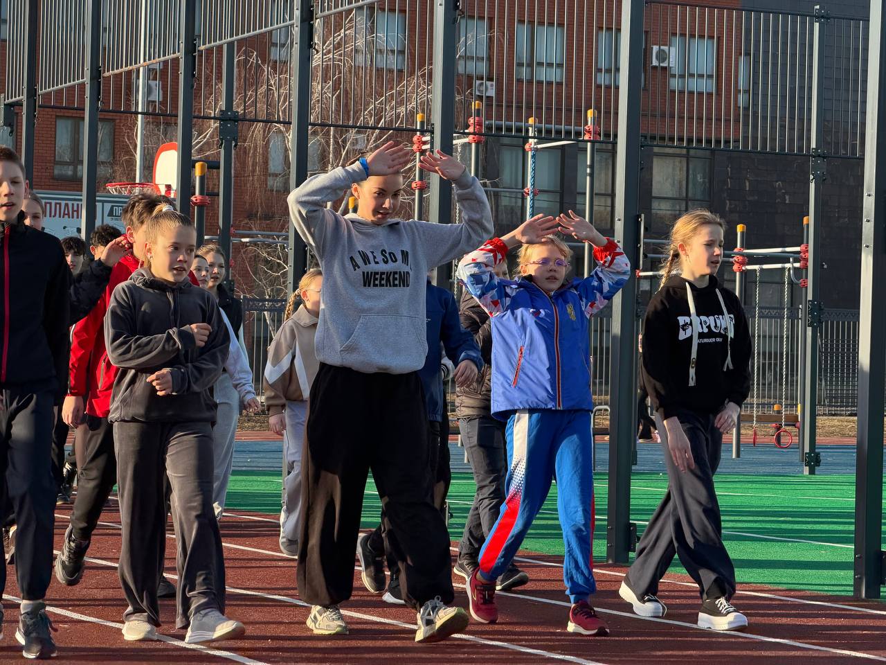 Новые традиции здоровья в лицее «Престиж»: утренние пробежки и современная спортплощадка Новые традиции здоровья в лицее «Престиж»: утренние пробежки и современная спортплощадка