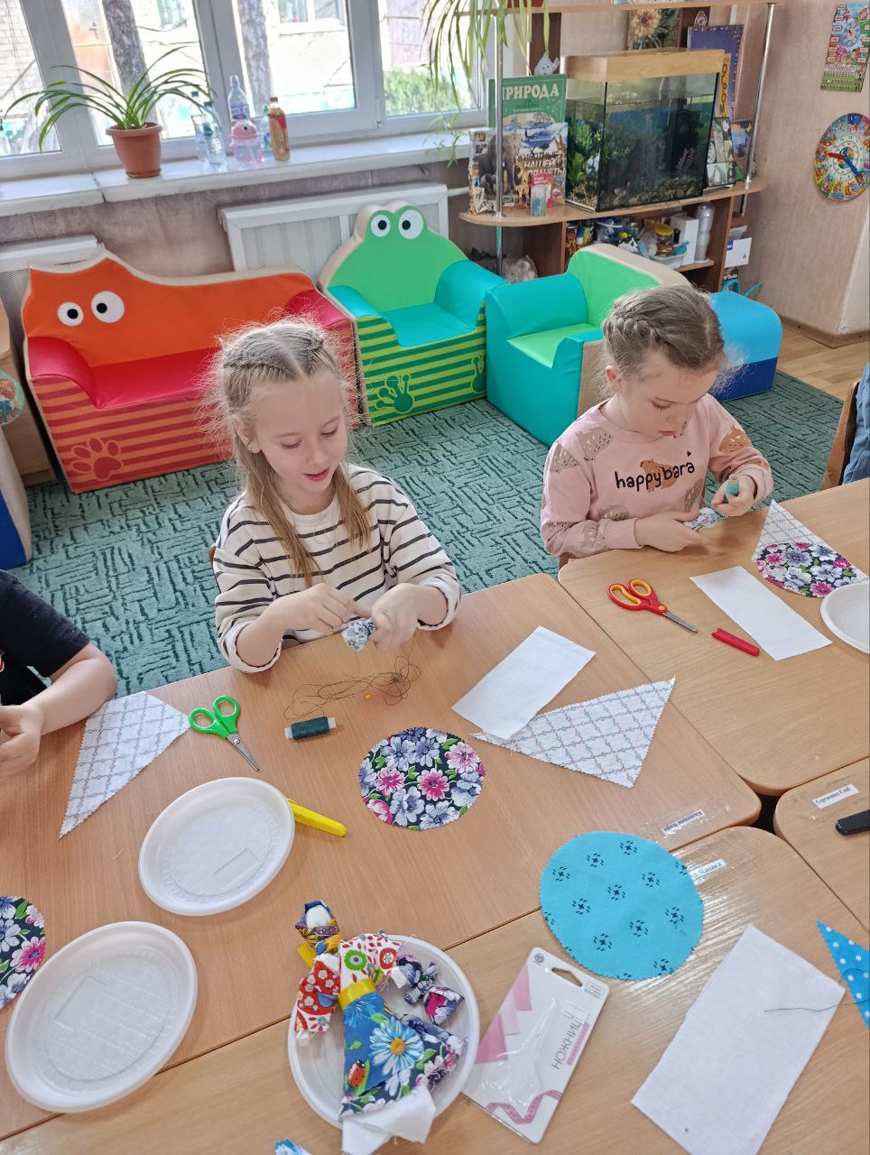 В рамках Года единства народов России, с целью приобщения детей дошкольного возраста к истокам русской народной культуры и духовным ценностям русского народа в ГБОУ "ГИМНАЗИЯ Г.О. МАКЕЕВКА" в старшей группе № 2 состоялось... В рамках Года единства народов России, с целью приобщения детей дошкольного возраста к истокам русской народной культуры и духовным ценностям русского народа в ГБОУ "ГИМНАЗИЯ Г.О. МАКЕЕВКА" в старшей группе № 2 состоялось...