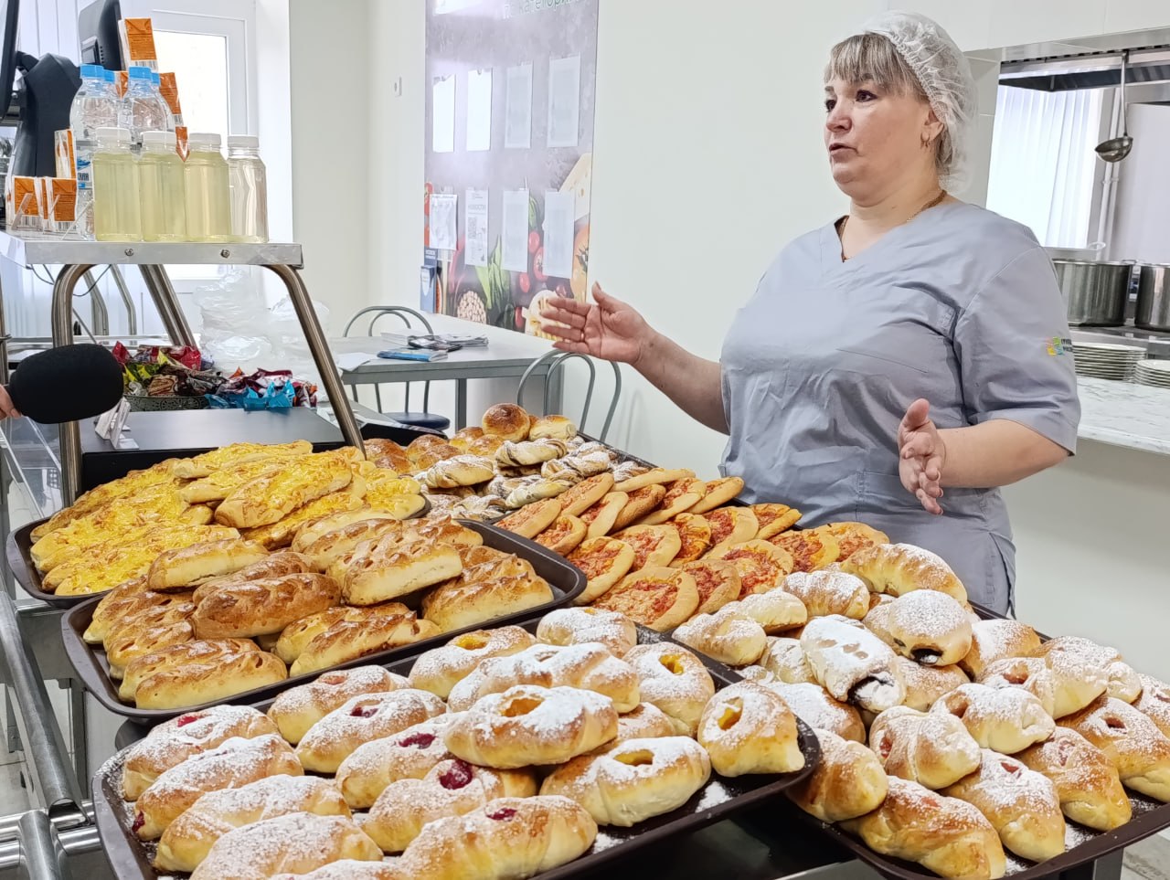 Оплатить проезд и купить обед: учащиеся донецкой школы протестировали, как работает "Карта школьника" Оплатить проезд и купить обед: учащиеся донецкой школы протестировали, как работает "Карта школьника"