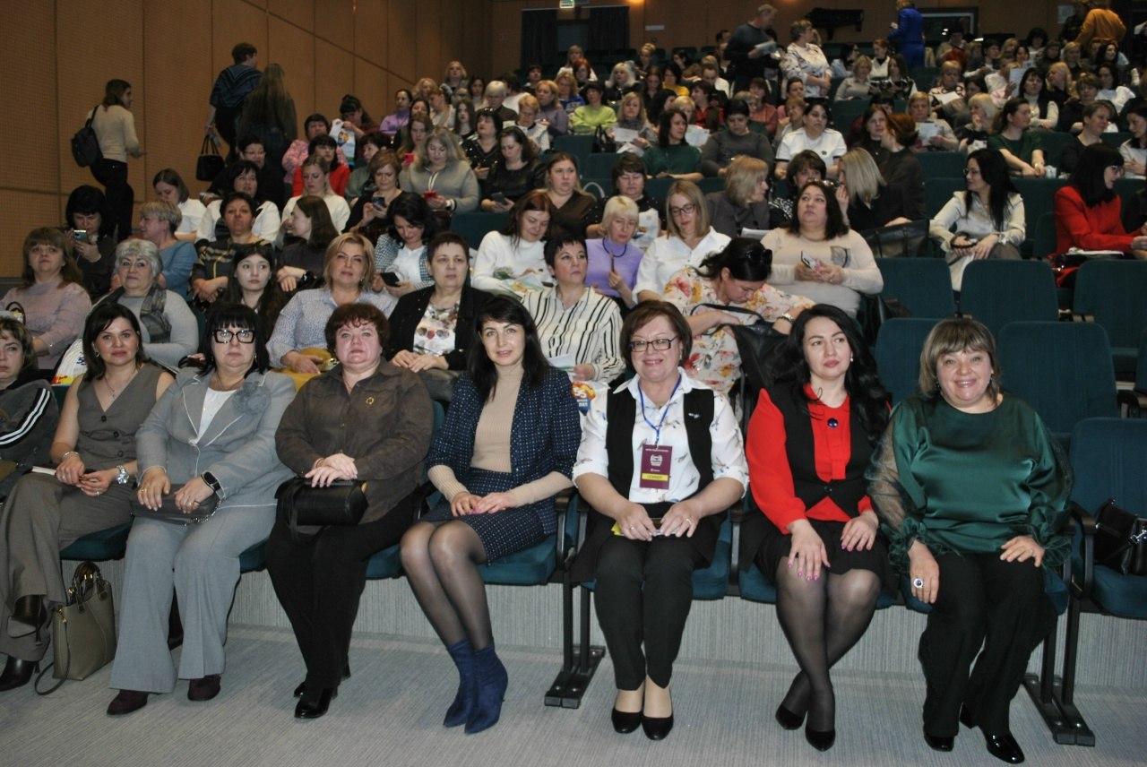 26 марта 2026 года руководители дошкольных образовательных организаций Макеевки под руководством директора департамента образования Администрации городского округа Макеевка, Татьяны Михайловны Пилюгиной, приняли участие в...