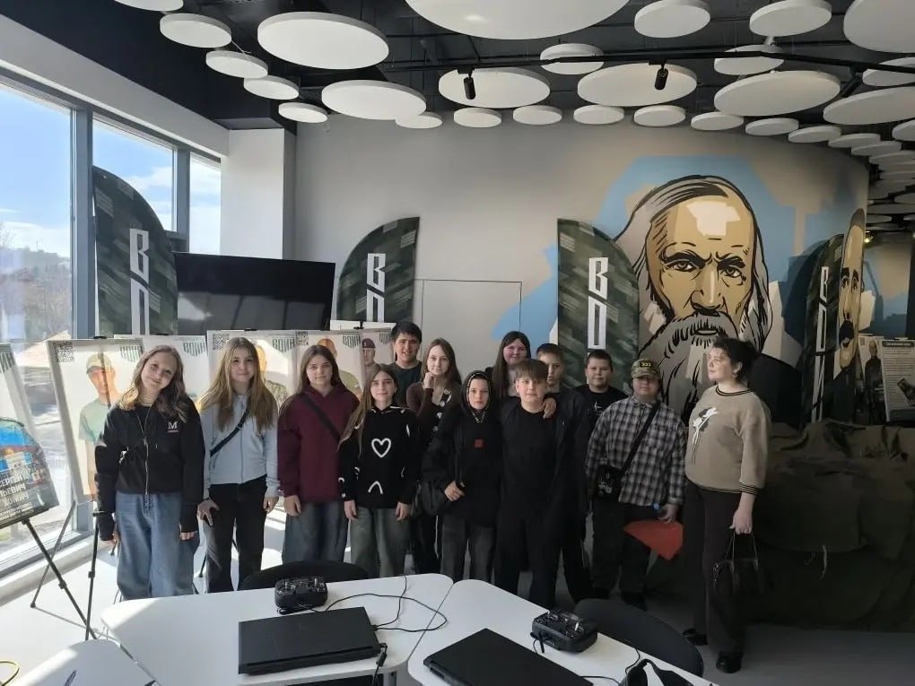 Юные макеевчане совершили познавательную поездку в рамках каникулярной программы Юные макеевчане совершили познавательную поездку в рамках каникулярной программы