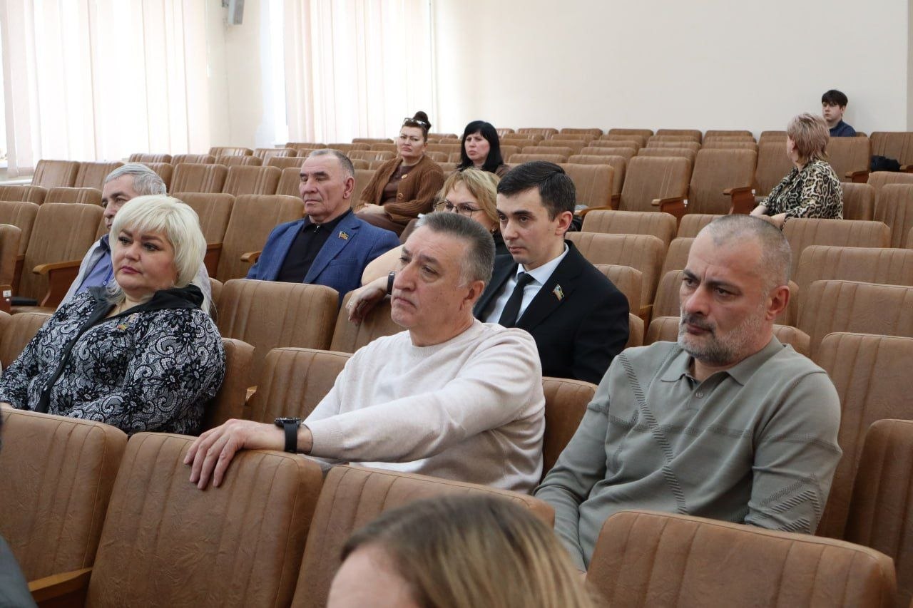 Валентина Харлашка: 31 марта провела 67 заседание Макеевского городского совета Донецкой Народной Республики Валентина Харлашка: 31 марта провела 67 заседание Макеевского городского совета Донецкой Народной Республики