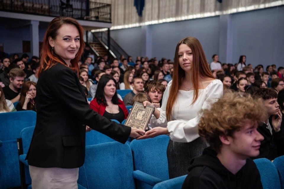 В ДОННАСА — филиале НИУ МГСУ состоялось торжественное открытие Форума молодежных сообществ, приуроченного к Году народного единства в Российской Федерации В ДОННАСА — филиале НИУ МГСУ состоялось торжественное открытие Форума молодежных сообществ, приуроченного к Году народного единства в Российской Федерации