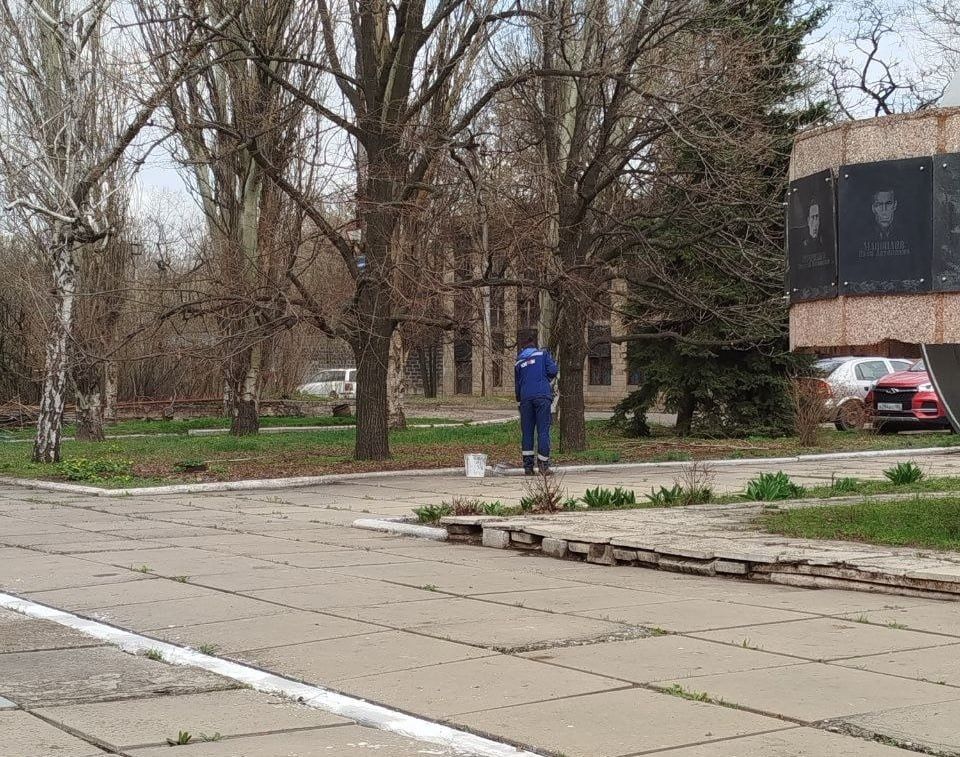 2 апреля, в рамках мероприятий по благоустройству в весенне-летний период и акции «Чистый четверг» сотрудниками Филиала № 3 «Макеевский металлургический завод» ООО «ЮЖНЫЙ ГОРНО-МЕТАЛЛУРГИЧЕСКИЙ КОМПЛЕКС ДОНЕЦК» продолжены... 2 апреля, в рамках мероприятий по благоустройству в весенне-летний период и акции «Чистый четверг» сотрудниками Филиала № 3 «Макеевский металлургический завод» ООО «ЮЖНЫЙ ГОРНО-МЕТАЛЛУРГИЧЕСКИЙ КОМПЛЕКС ДОНЕЦК» продолжены...