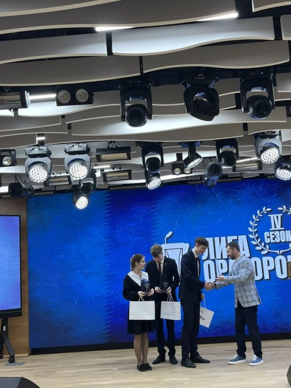 ГБОУ «ЛИЦЕЙ №1 Г.О. МАКЕЕВКА» завоевал титул чемпионов «Лиги Ораторов»! ГБОУ «ЛИЦЕЙ №1 Г.О. МАКЕЕВКА» завоевал титул чемпионов «Лиги Ораторов»!