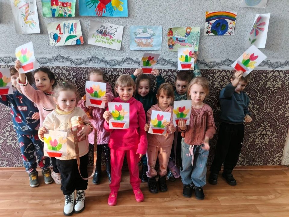 В МБУ "Городской дворец культуры им. В.Г. Кирсановой" прошли творческие занятия для дошкольников "Букеты весны" В МБУ "Городской дворец культуры им. В.Г. Кирсановой" прошли творческие занятия для дошкольников "Букеты весны"