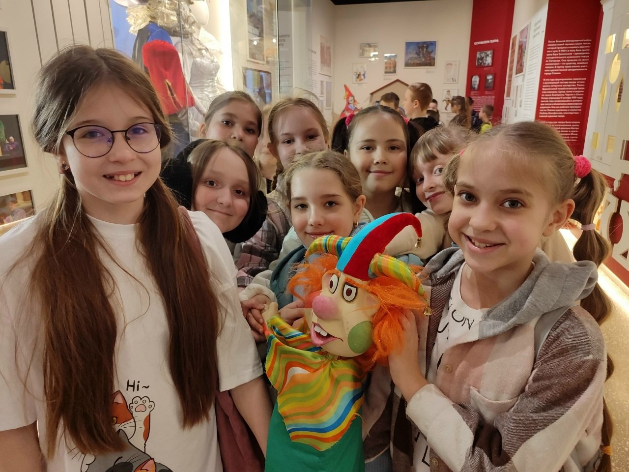 Экскурсии в период весенних каникул – это возможность не только отдохнуть, но и получить новые знания, расширить кругозор, познакомиться с историей, культурой и природой разных мест Экскурсии в период весенних каникул – это возможность не только отдохнуть, но и получить новые знания, расширить кругозор, познакомиться с историей, культурой и природой разных мест