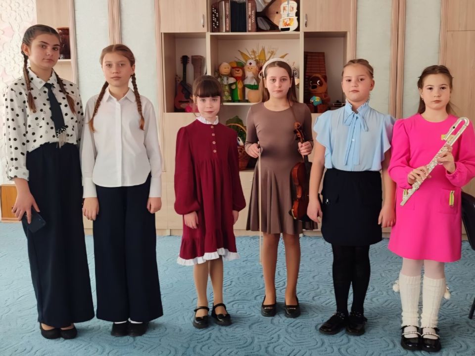 Сегодня малыши из ГКДОУ «Детский сад №167 г.о. Макеевка» отправились в удивительное путешествие – в волшебную страну Музыки! Сегодня малыши из ГКДОУ «Детский сад №167 г.о. Макеевка» отправились в удивительное путешествие – в волшебную страну Музыки!
