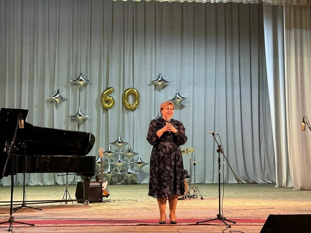 На сцене Дворца культуры им. Кирова прошел праздничный юбилейный концерт «Во имя жизни» На сцене Дворца культуры им. Кирова прошел праздничный юбилейный концерт «Во имя жизни»